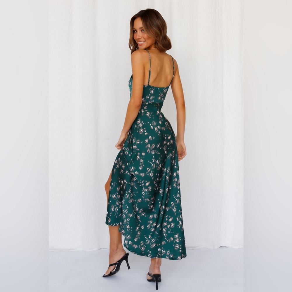 Hello Molly Green Floral midi Dress - Picture 6 of 11